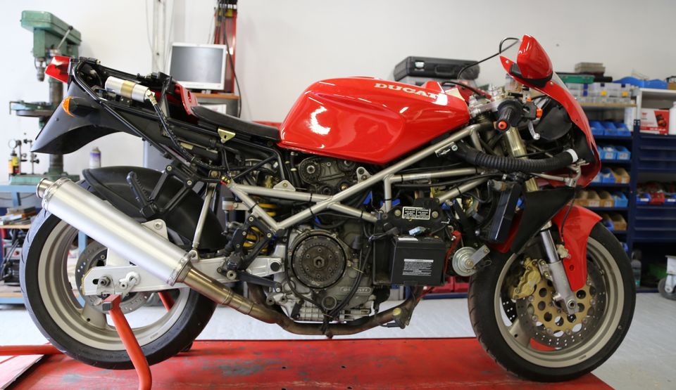 Atelier,moto,Ducati,Puy-de-Dôme